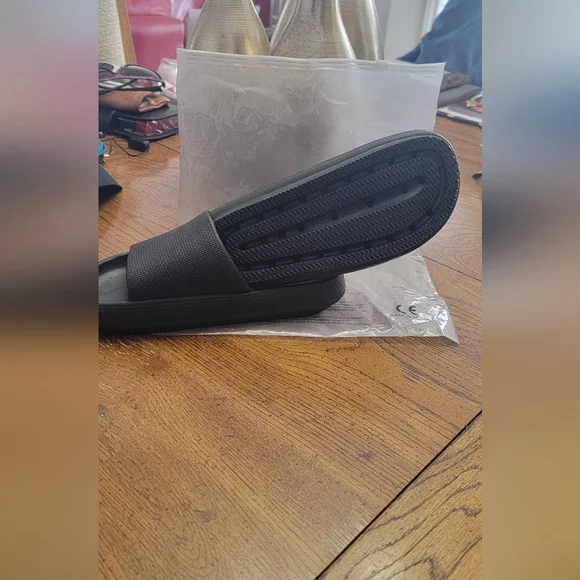 Sandals - Picture 4 of 6